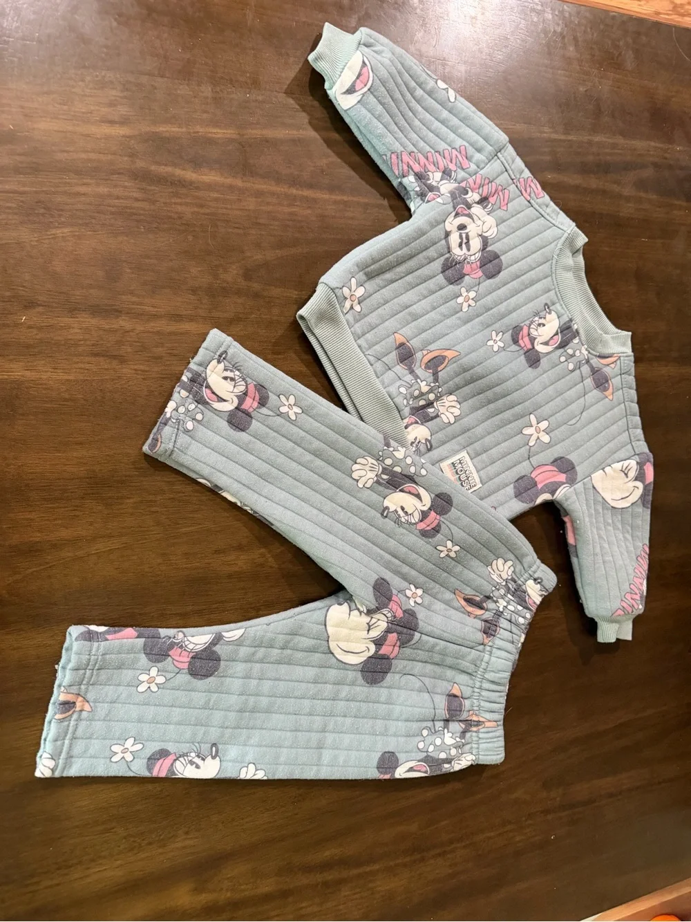 Disney Mint Green Minnie Mouse Quilted Pajama Set